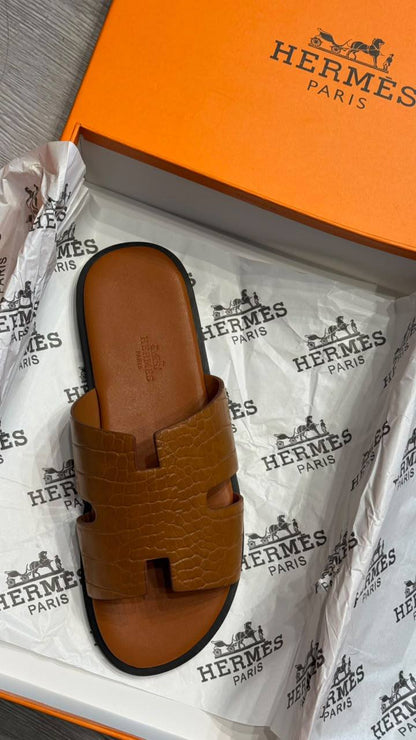 Hermes

40 to 45

105 dhs🇦🇪🇦🇪

Zain183
♥️♥️♥️