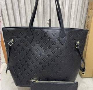 LV

High quality

With box 

100 dhs🇦🇪🇦🇪

Zain136
♥️♥️♥️