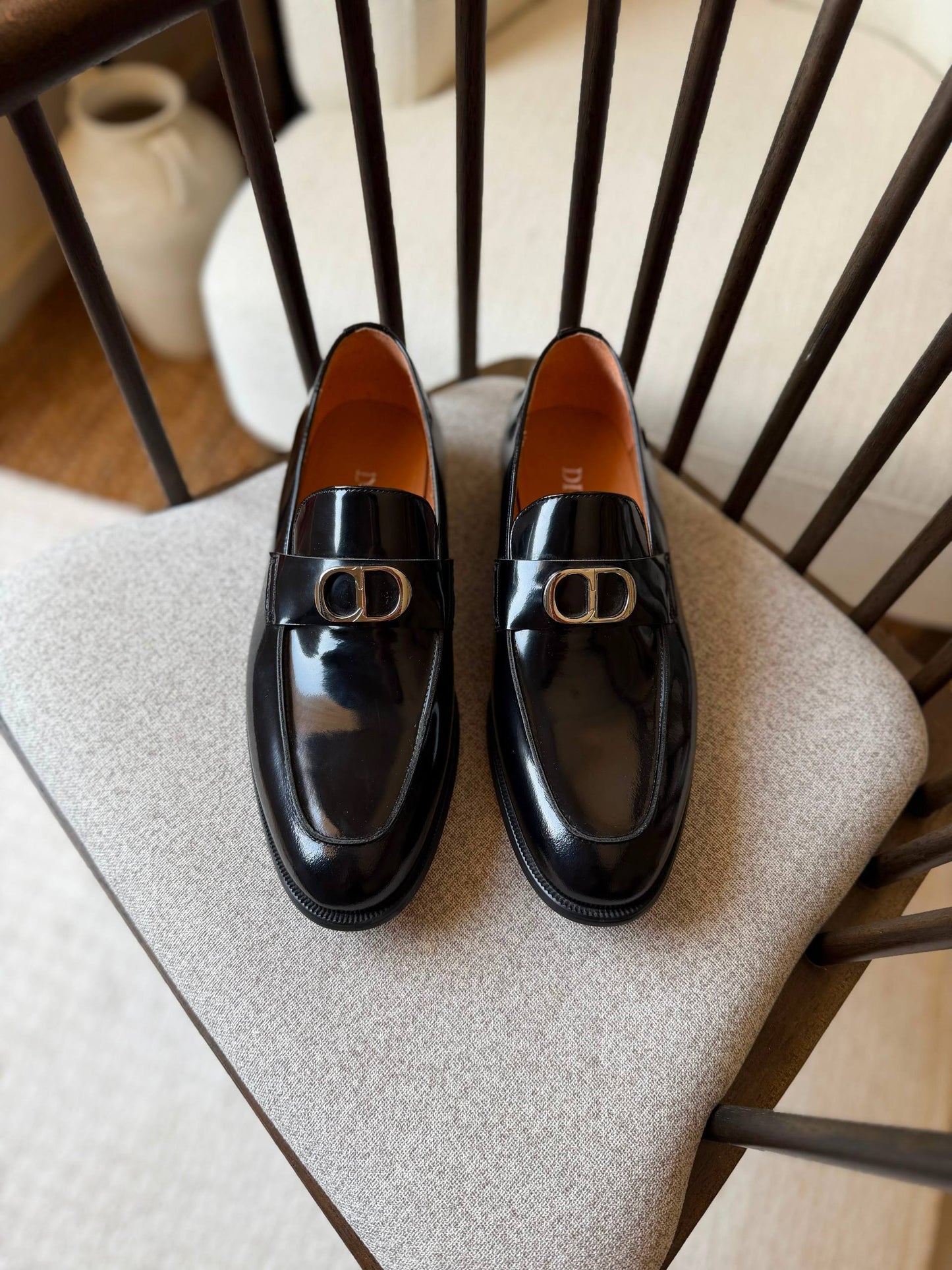Christian Dior
*AAA QUALITY*
*size: 40 to 46*
550 dhs✅

Zain185
♥️♥️♥️