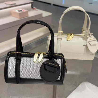 CK
20   * 11 * 11cm
90 dhs🪙🌨️

Zain17
♥️♥️♥️