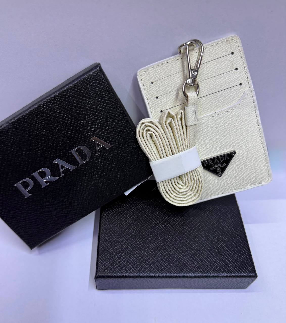 Card Holders
With box
30 dhs🇦🇪🇦🇪

Zain93
♥️♥️♥️