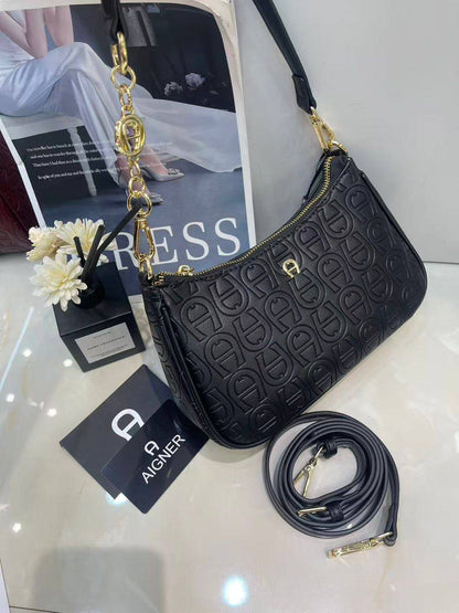 Aigner
95 dhs🪙

Good quality 

with box
🎁🎁🎁

Zain39
♥️♥️♥️