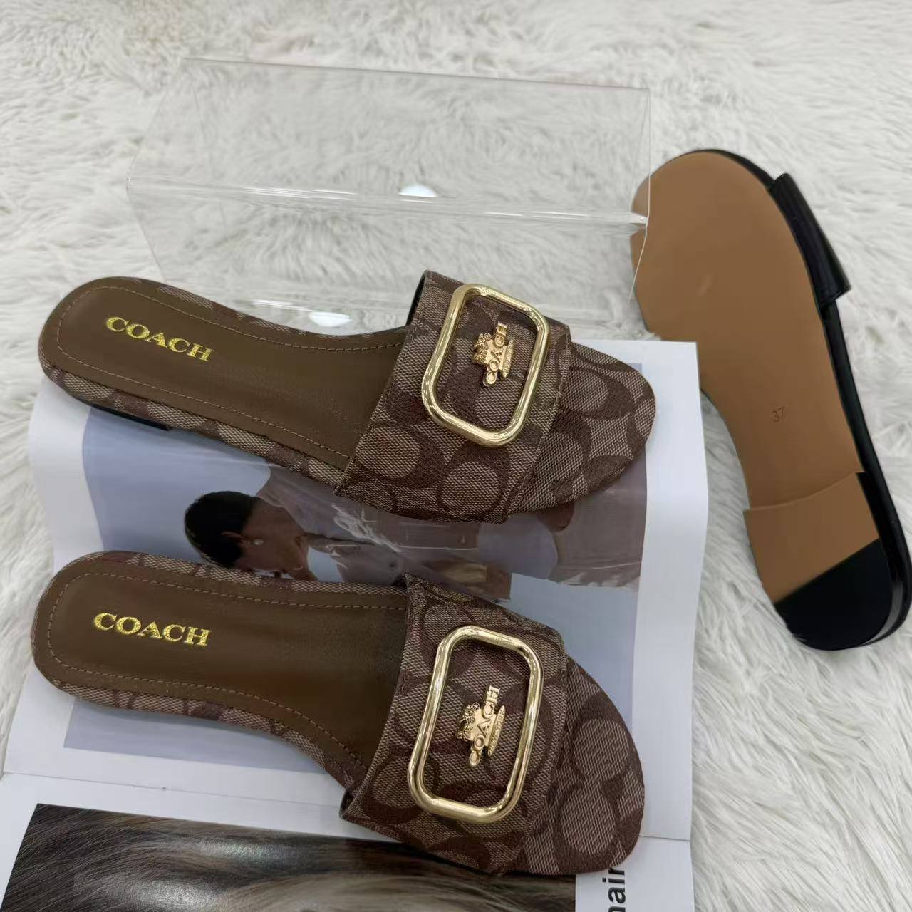 Coach

60 dhs💓

Zain232
♥️♥️♥️
