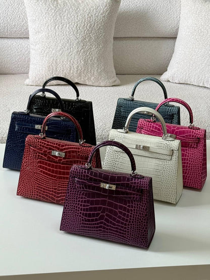 Hermes kelly croc 25cm💕master quality😍with box❤️
750 dhs🪙💕

Zain52
♥️♥️♥️
