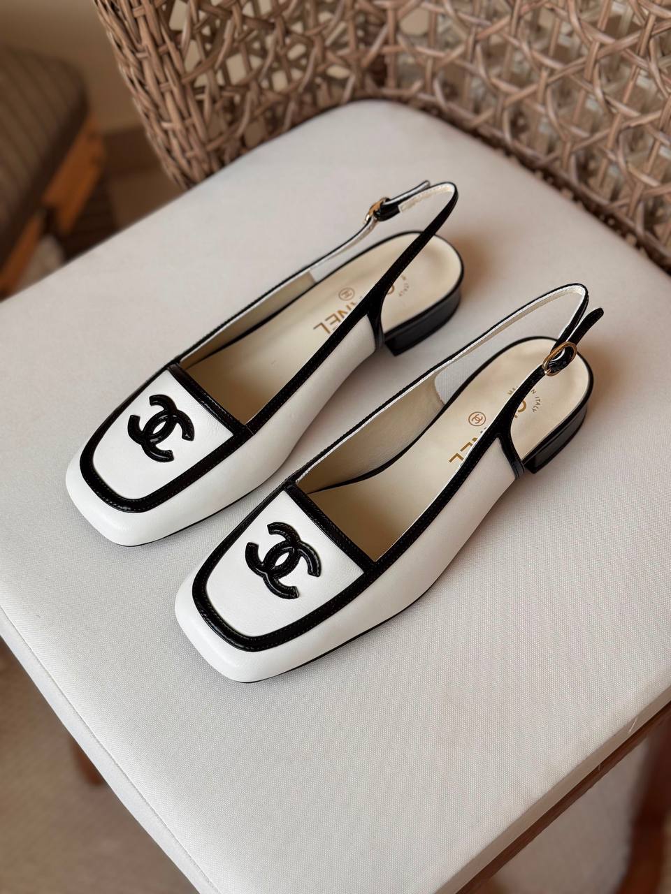 CHANEL
✨ Collection
👠 36–41
💎 Premium Quality
🔥 Super Master
450 dhs🇦🇪🇦🇪

Zain198
♥️♥️♥️