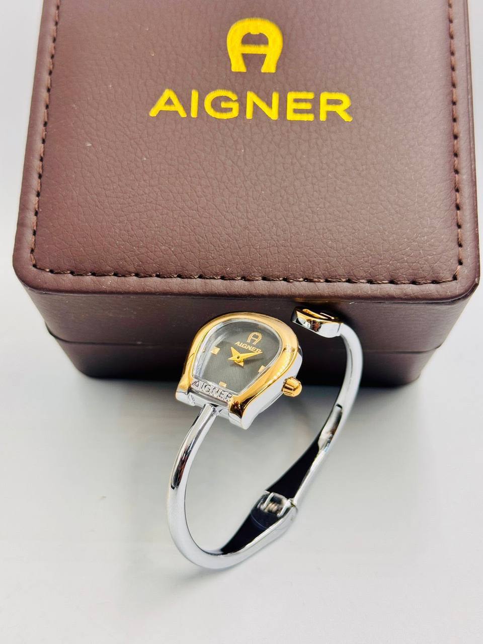 Aigner Ladies 
55 dhs✅

Zain08
♥️♥️♥️