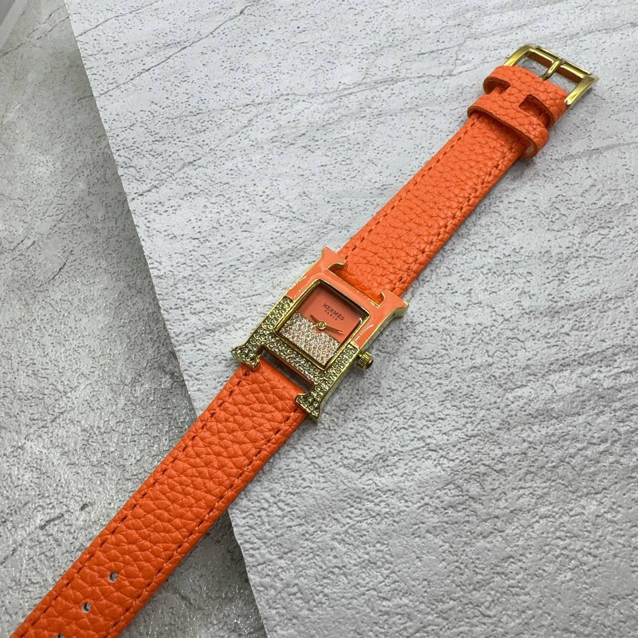 Hermes New Watch 
55 dhs🪙🌨️

Zain45
♥️♥️♥️