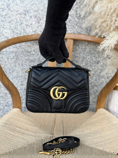 GUCCI
21cm
310 dhs🗽
Top quality 
With box🎁

Zain167
♥️♥️♥️