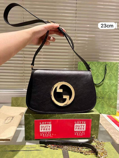 Gucci Ophidia
1️⃣ First Quality +🎁
Size: 25 ~ 23 * 13 cm
90 dhs✅
with box 🎁


Zain115
♥️♥️♥️