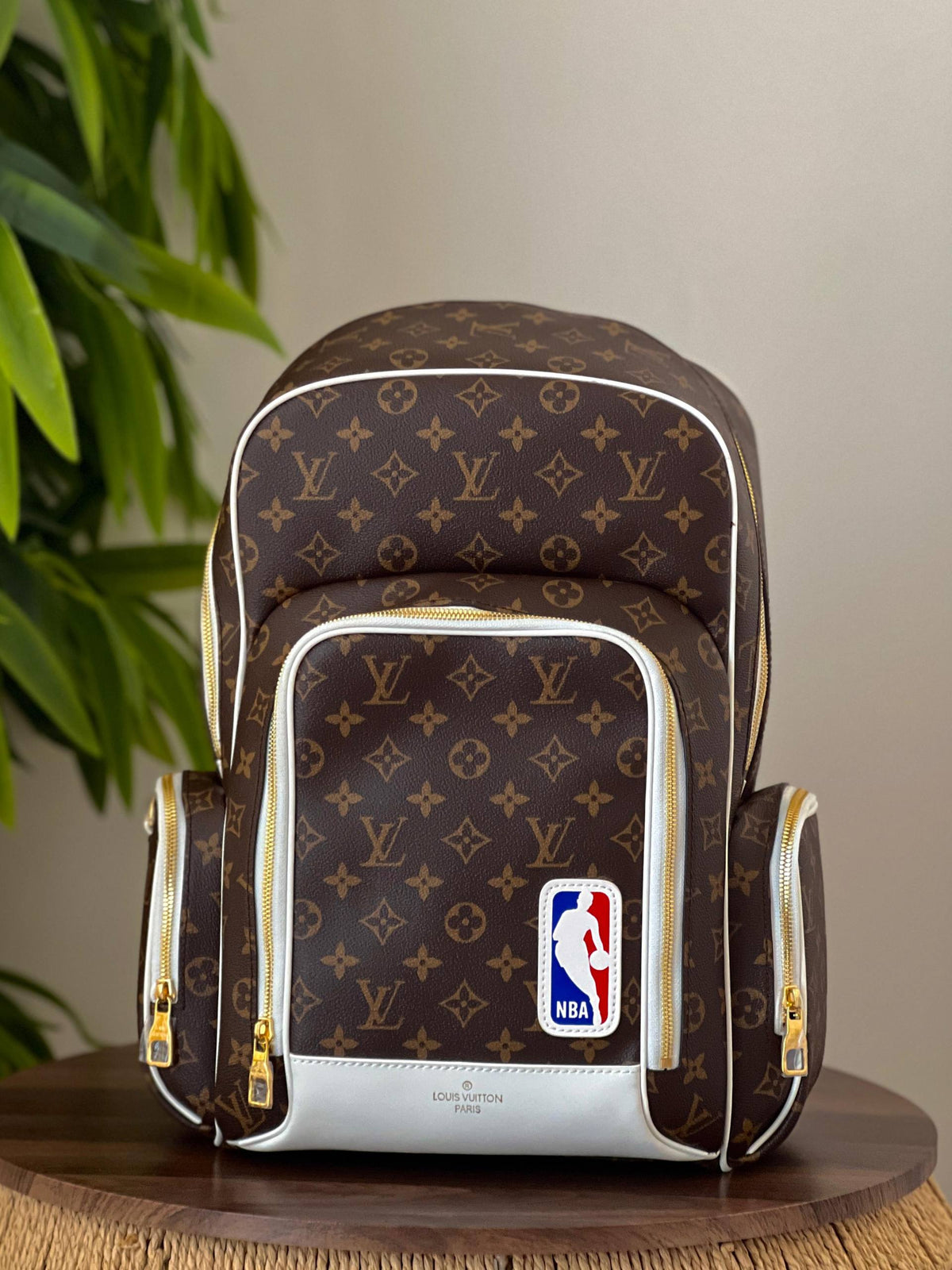 BRAND- LOUIS VUITTON 
BACKPACK 
SUPER MASTER QUALITY 
WITH PAPER BAG

For Price 👇 WhatsApp✅
0568585901 
0507557372
0552275751 Owner Zain 👌

Zain267
♥️♥️♥️