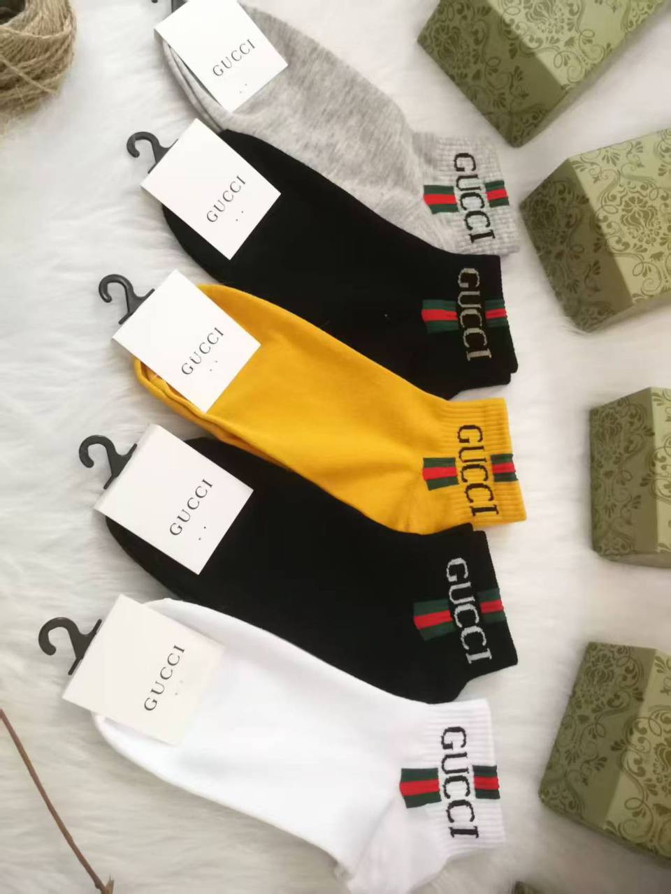 SOCKS 🆕

45 DHS💓

WITH GOOD BOX 📦
🎁🎁🎁

Zain231
♥️♥️♥️