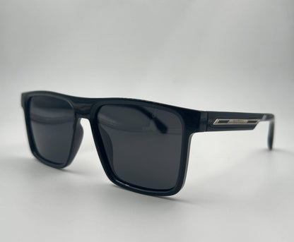 Gucci💥
Sunglasses 🕶️ 
good quality 💯
With master box 🗃️ 
50 dhs❤️

Zain273
♥️♥️♥️