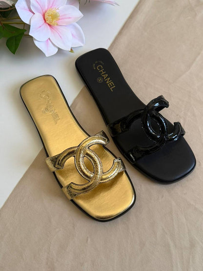 Chanel 🖤
✨ 𝐍𝐞𝐰 𝐂𝐨𝐥𝐥𝐞𝐜𝐭𝐢𝐨𝐧
✨ 𝐒𝐮𝐩𝐞𝐫 𝐌𝐚𝐬𝐭𝐞𝐫 𝐐𝐮𝐚𝐥𝐢𝐭𝐲
✨ 𝐀𝐯𝐚𝐢𝐥𝐚𝐛𝐥𝐞 𝐍𝐨𝐰
✨ 𝐒𝐢𝐳𝐞𝐬: 𝟑𝟔 — 𝟒𝟏
450 dhs✅

Zain298
♥️♥️♥️