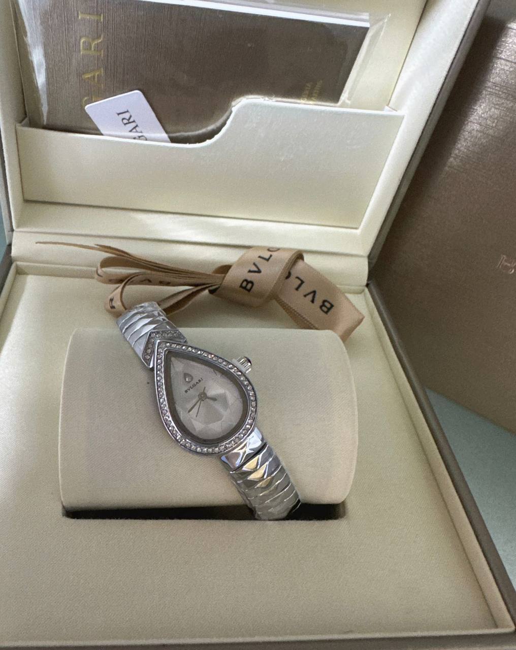 Bvlgari New 💓💓
 dhs✅

Zain45
♥️♥️♥️