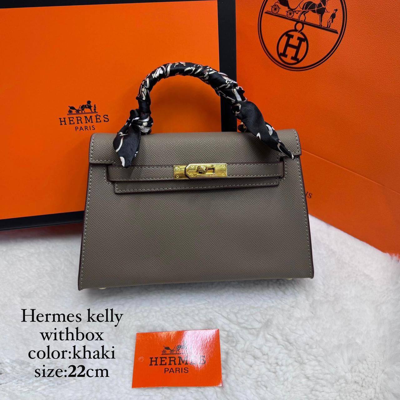 Hermes ᴋᴇʟʟʏ ʙᴀɢ  
gold hardware💓
ᴡɪᴛʜ ʙᴏx 
ʟᴇᴀᴛʜᴇʀ 
sɪᴢᴇ:22ᴄᴍ 
90 dhs✅

zain56
♥️♥️♥️