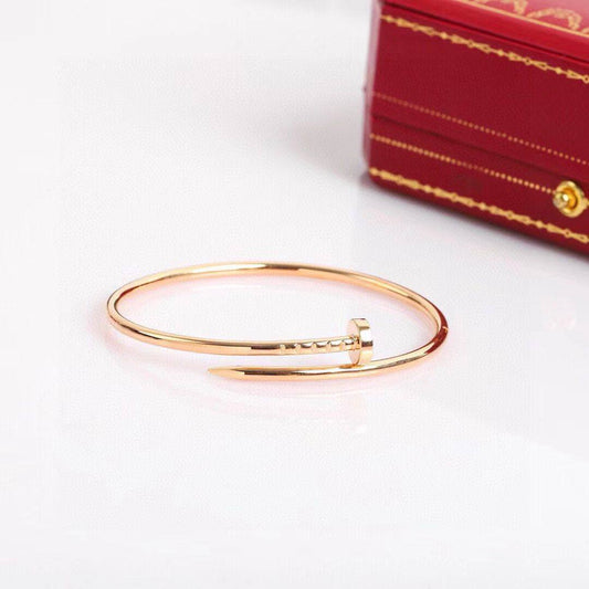 CARTIER FLEXIBLE
BANGLE
NAIL💫✨
50 dhs✅
 EACH WITH BOX AND PAPER BAG🛍️🎁

Zain89
♥️♥️♥️