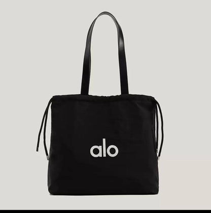 ALO
75 dhs🪙🖤 
high quality

Zain26
♥️♥️♥️