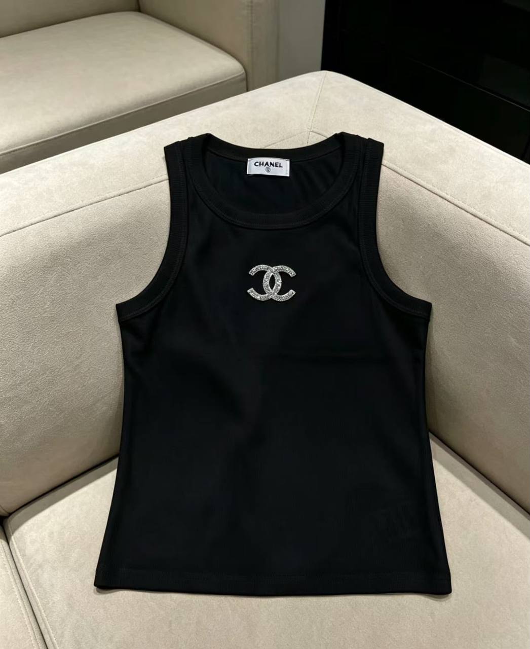 *New collections*                                                
CHANEL
*Super Master quality*
*Sizes: S M L XL* 
230 dhs✅

Zain308
♥️♥️♥️