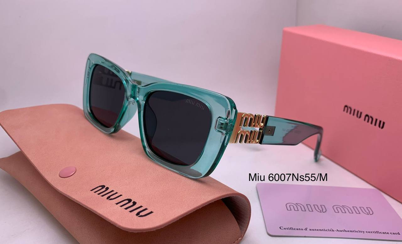 Miu Miu
70 dhs✅

Zain126
♥️♥️♥️