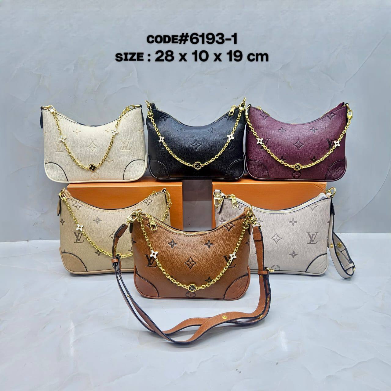 LV
ʙᴏᴜʟᴏɢɴᴇ sʜᴏᴜʟᴅᴇʀ ʙᴀɢ
ᴡɪᴛʜ ᴄʜᴀɪɴ sʟɪɴɢ
ɢᴏʟᴅ ʜᴀʀᴅᴡᴀʀᴇ
sɪᴢᴇ : 28 cm

65 dhs🪙💕

Zain31
♥️♥️♥️