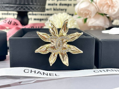 Chanel
60 dhs🪙

Zain89
♥️♥️♥️