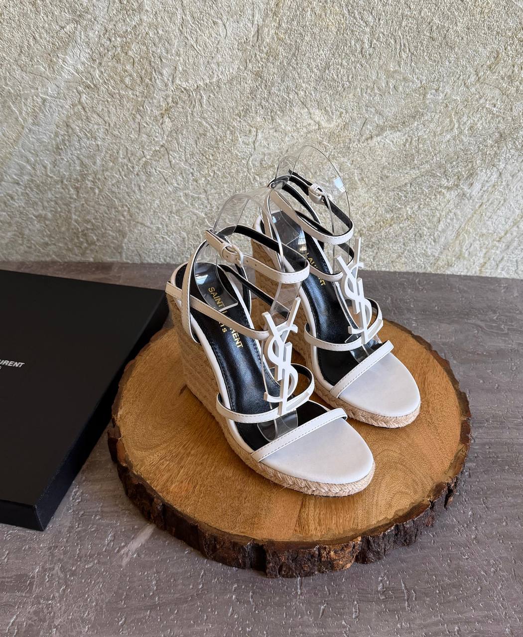 YSL😍
SuperMaster Quality 💯
550 dhs✅
Size: 36-41💥

Zain171
♥️♥️♥️