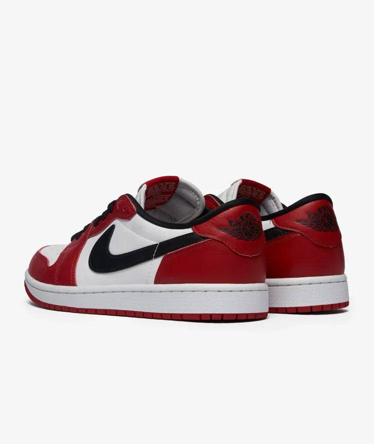 Air Jordan 1 Retro Low OG "Chicago" - Varsity Red/summit White
New Arrival🤩
36-45 AVAILABLE 
180 dhs❣️

Zain242