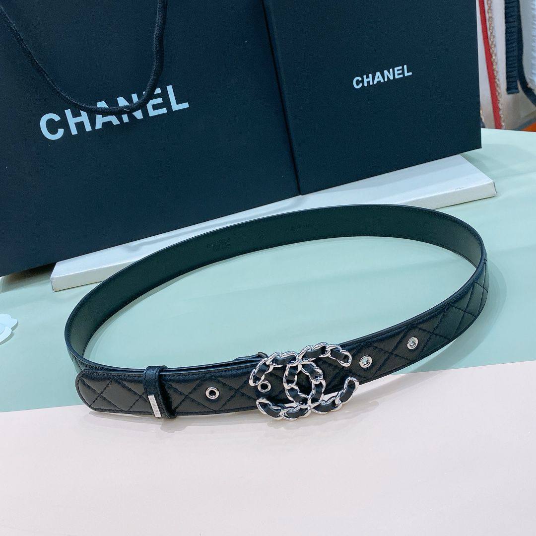 Chanel

master quality

300 dhs🇦🇪🇦🇪

Zain164
♥️♥️♥️
