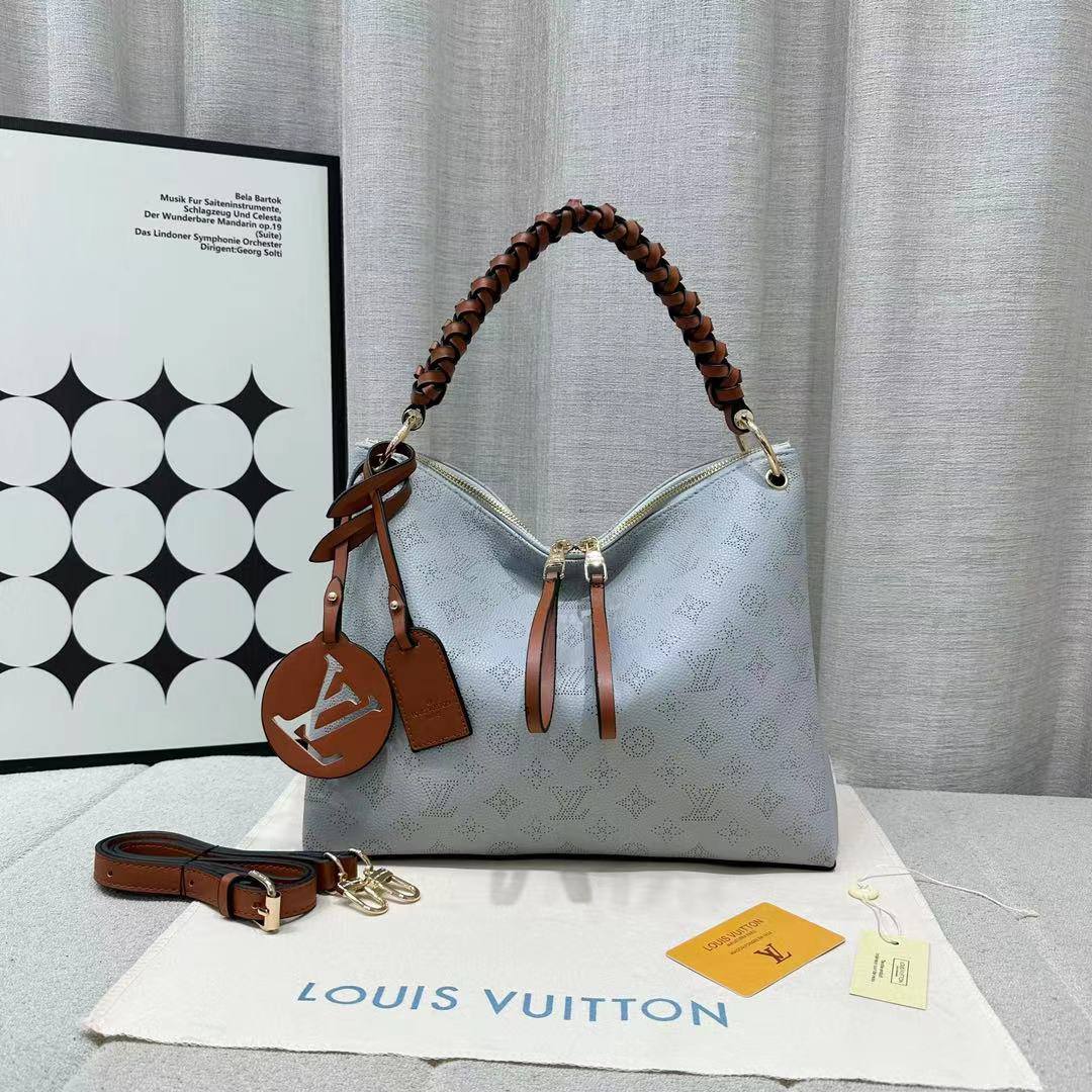 LV
115 dhs🌺 
high quality  

38cm

Zain26
♥️♥️♥️