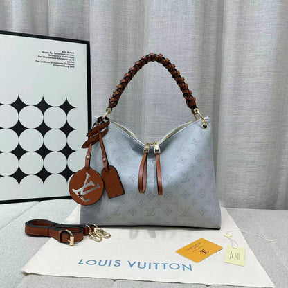 LV
115 dhs🌺 
high quality  

38cm

Zain26
♥️♥️♥️