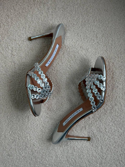 Aquazzura
𝑨𝑨𝑨 𝑸𝑼𝑨𝑳𝑰𝑻𝒀
𝑺𝑰𝒁𝑬 {36 𝒕𝒐 42}
𝑯𝑬𝑬𝑳 8.5 𝑪𝑴
490 dhs🇦🇪

Zain81
♥️♥️♥️