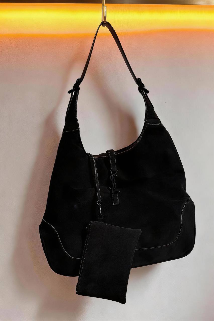 YSL
Best quality
95 dhs❤️
size 40cm

Zain158
♥️♥️♥️