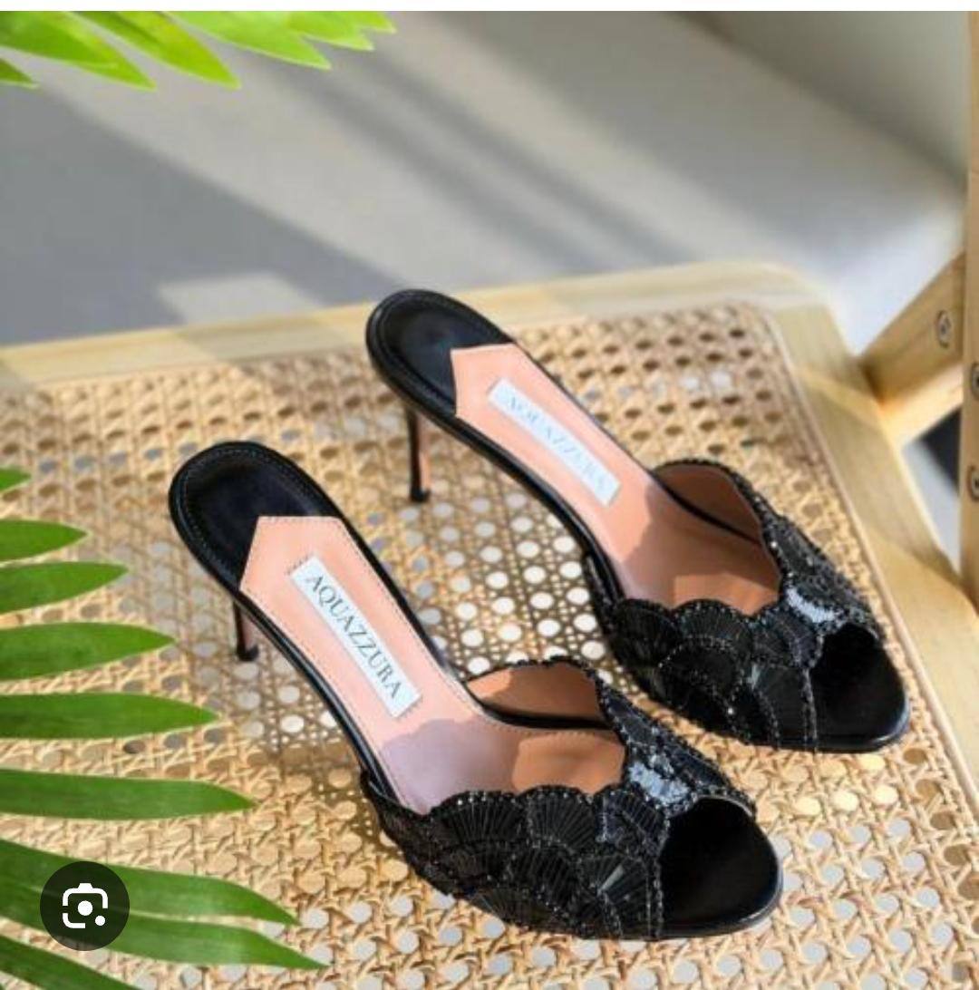 Aquazzura
Size 36-42 
130 dhs✅

Zain57
♥️♥️♥️
