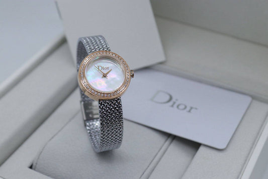 Dior 
220 dhs❣️
Small Size 
Master Quality

Zain33
♥️♥️♥️