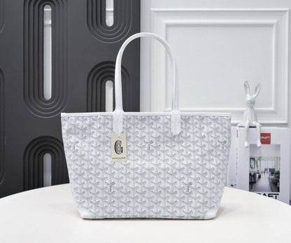 Goyard -  Master🌺
For Price 👇 WhatsApp✅
0568585901 
0507557372
0552275751 Owner Zain 👌

Zain111
♥️♥️♥️