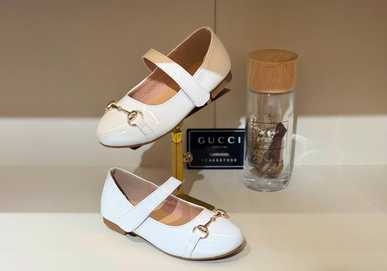 New Gucci Ballerina shoes🤍
Size:26 to 35
240 dhs✅
Super master quality ✅

Zain286
♥️♥️♥️