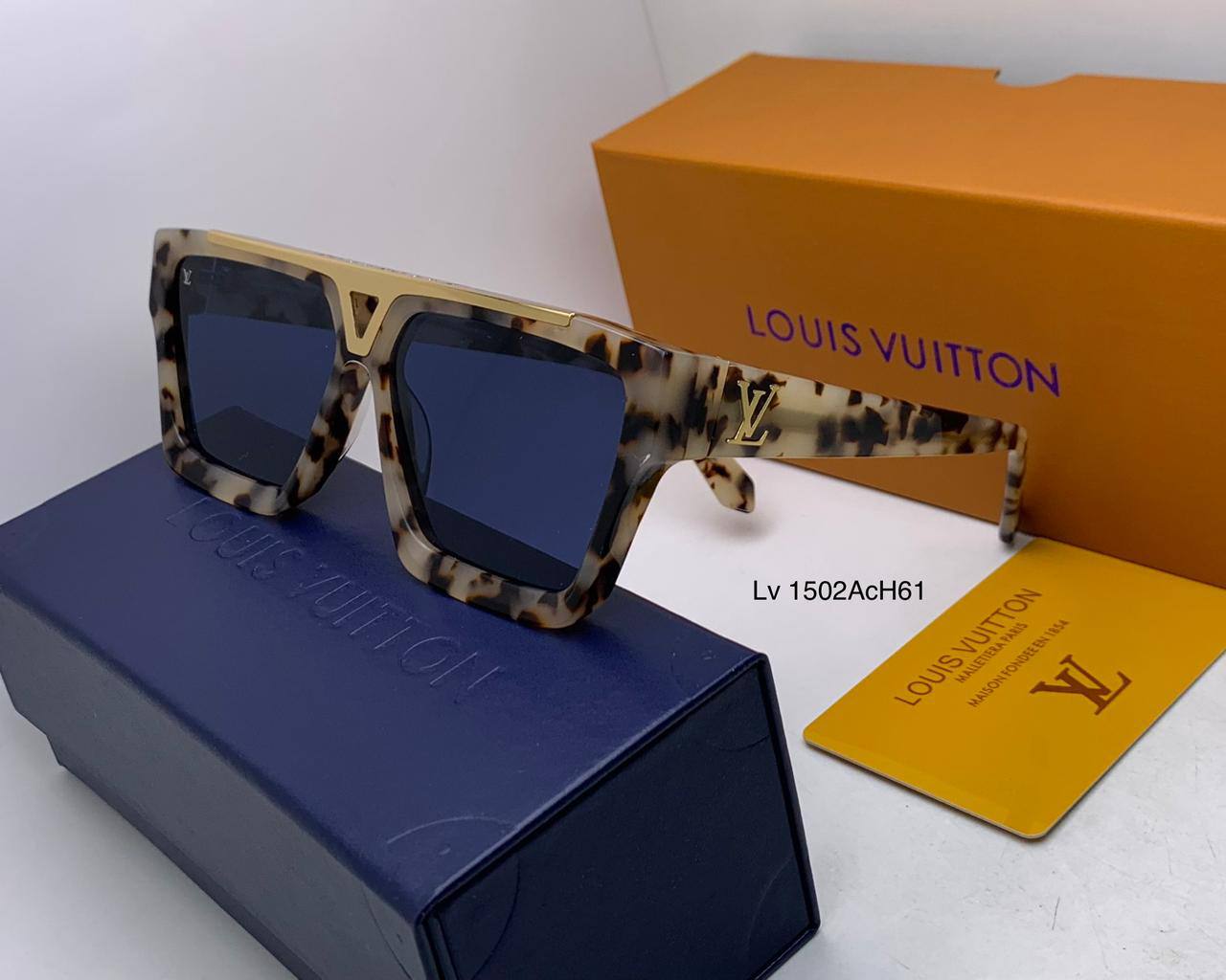 LV 
Master 
180 dhs❣️

Zain126
♥️♥️♥️