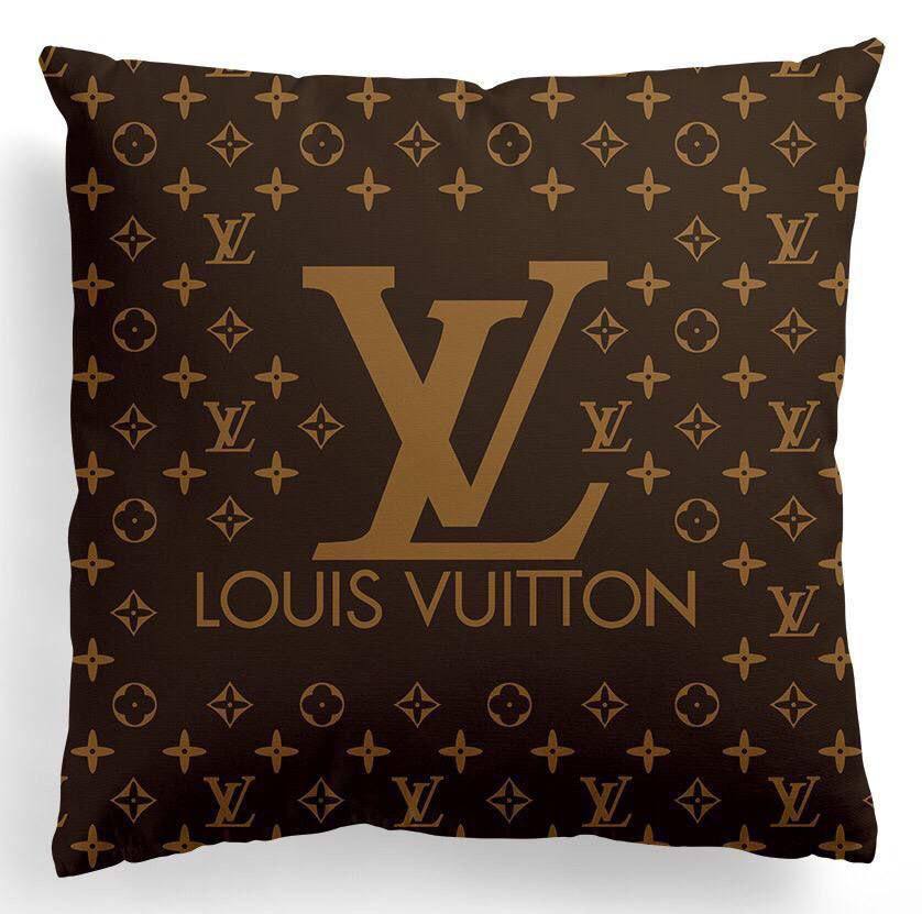 Brand 
High quality 
Pillow cover 
Velvet 100%
Size 50*50
50 dhs🪙🌨️

Zain99
♥️♥️♥️