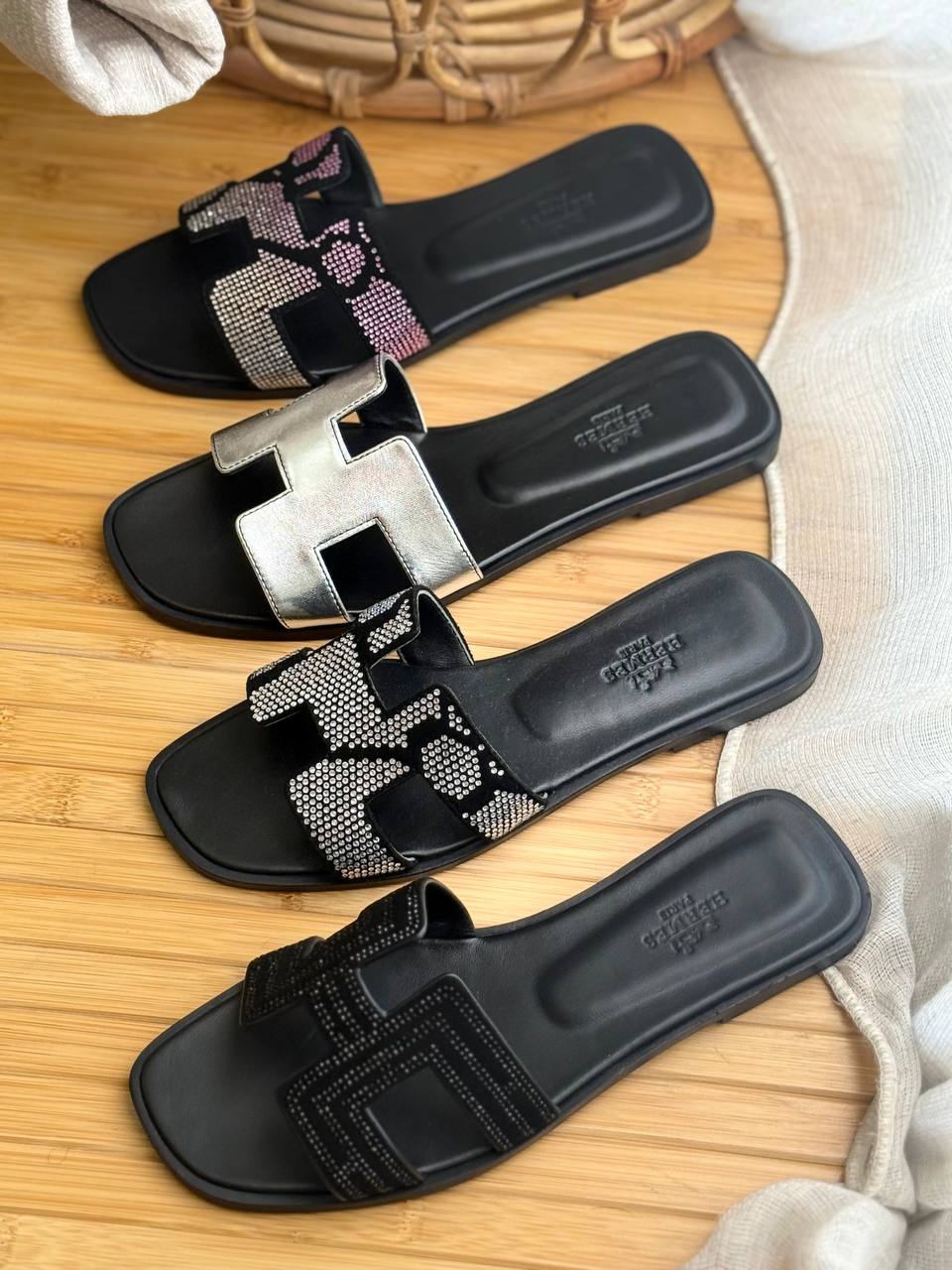 Hermes 
AAA+ Quality
𝗦𝗶𝘇𝗲 𝟯𝟲 𝘁𝗼𝗼 𝟰𝟭
450 dhs✅

Zain303
♥️♥️♥️