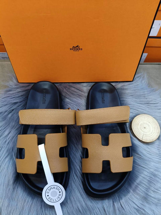 Hermes
*master quality*🌸
*size: 36 to 44*🌸
260 dhs✅

Zain119
♥️♥️♥️