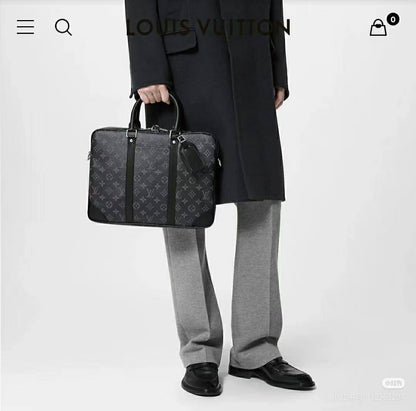 LV Master Bags 
New Stock
For Price 👇 WTSP Text Zain 0568585901

Zain10
♥️♥️♥️