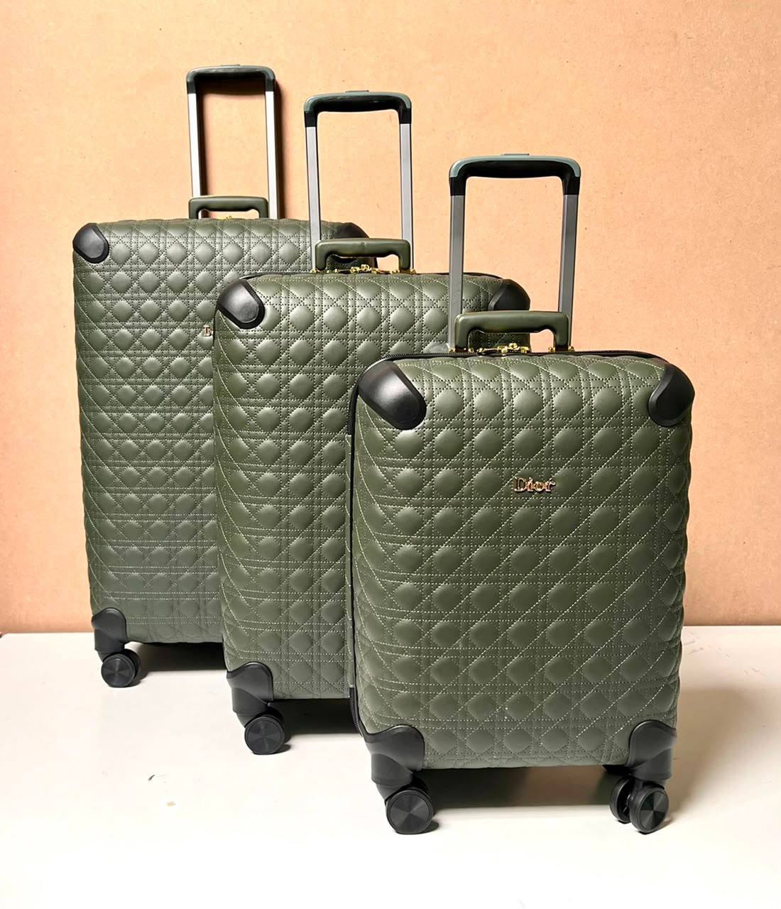 Travel Bags Set
Master💓💓
3in1
650 dhs✅✅

Zain341
♥️♥️♥️