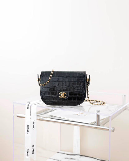 Chanel

230 dhs

Zain134
♥️♥️♥️