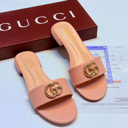 GUCCI SLIPPER
GOOD QUALITY
95 DHS✅
Size 36 TO 41

Zain40
♥️♥️♥️