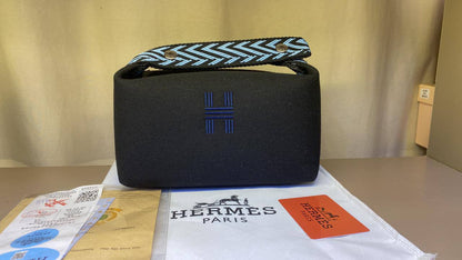 Hermes
Best quality
With box’s
🎁🎁🎁

90 dhs🌺
size 22cm

Zain158
♥️♥️♥️