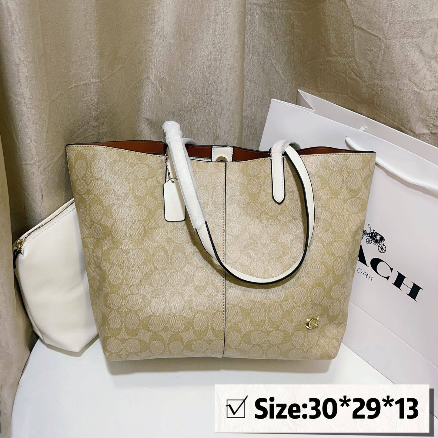 Coach
115 dhs❣️

Zain46
♥️♥️♥️