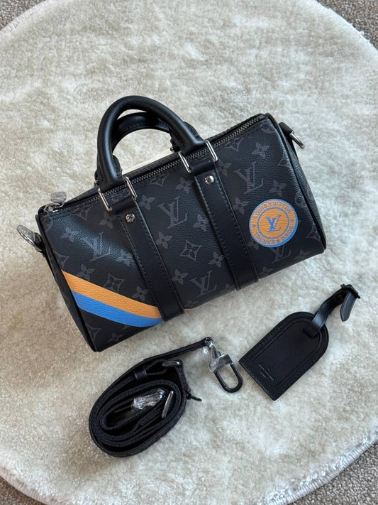 *NEW COLLECTION:BD046❗*
*BRAND- LOUIS VUITTON ❗*
*Keepall Bandouliere 25 BAG❗*
*SUPER MASTER QUALITY ❗*
*❗❗*
*BOX WITH  PAPERBAG ❗*
For Price 👇 WTSP Text Zain 0568585901

Zain267
♥️♥️♥️