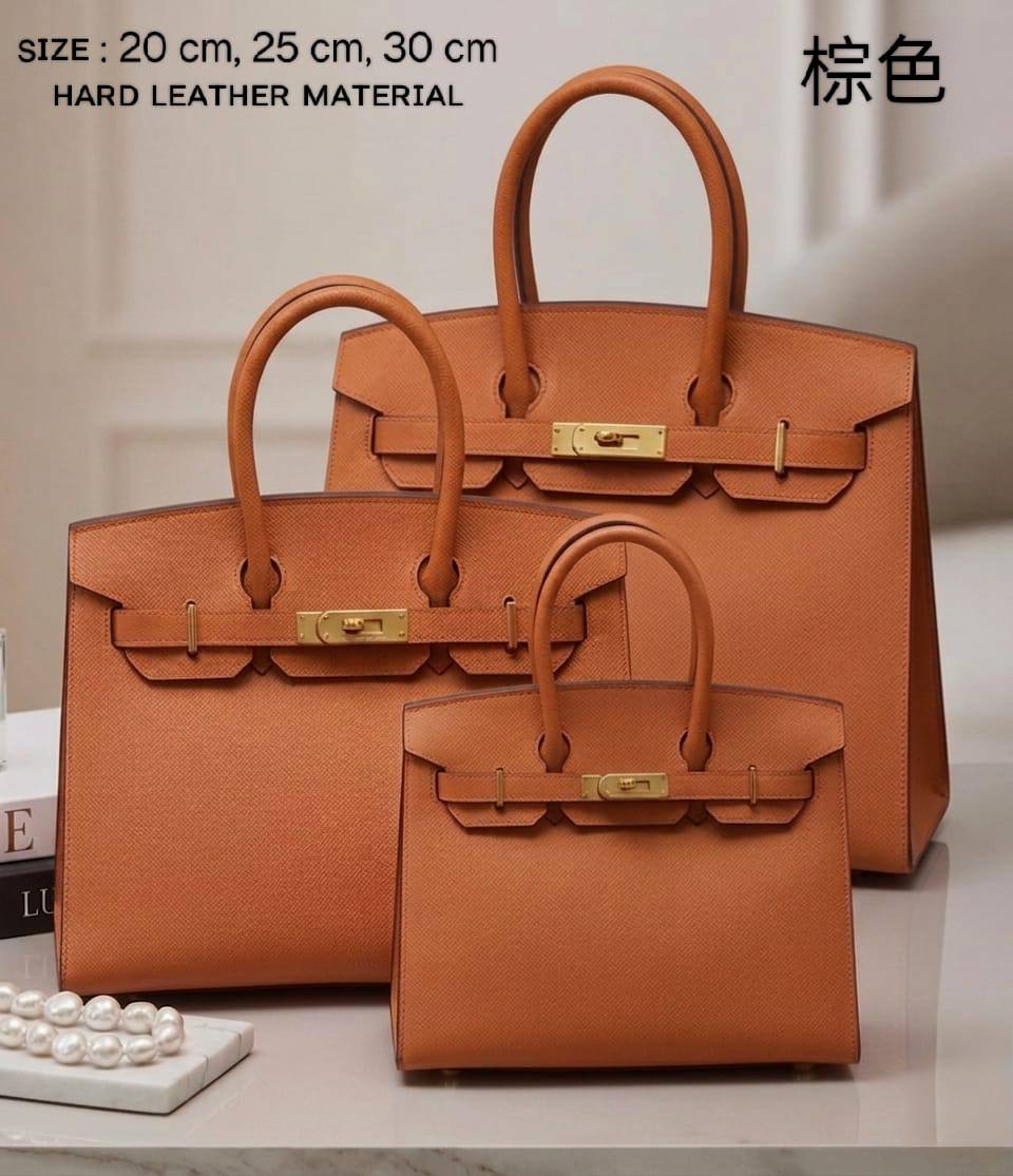 HERMES ʙɪʀᴋɪɴs
ʜᴀʀᴅ ʟᴇᴀᴛʜᴇʀ ᴍᴀᴛᴇʀɪᴀʟ
ɢᴏʟᴅ ʜᴀʀᴅᴡᴀʀᴇ
ᴡɪᴛʜ ʟᴏɴɢ ʙᴇʟᴛ sᴛʀᴀᴘ

sɪᴢᴇ 20 cm Pʀɪᴄᴇ :*110 ᴅʜs* 

sɪᴢᴇ 25 ᴄm Pʀɪᴄᴇ : *115 ᴅʜs* 

sɪᴢᴇ 30 ᴄm Pʀɪᴄᴇ : *120 ᴅʜs* 

Zain31
♥️♥️♥️