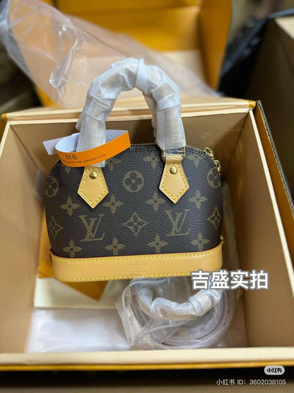 LV - Celine - Goyard - Chanel
Master ++++
For Price 👇 WTSP Text Zain 0568585901

Zain111
♥️♥️♥️