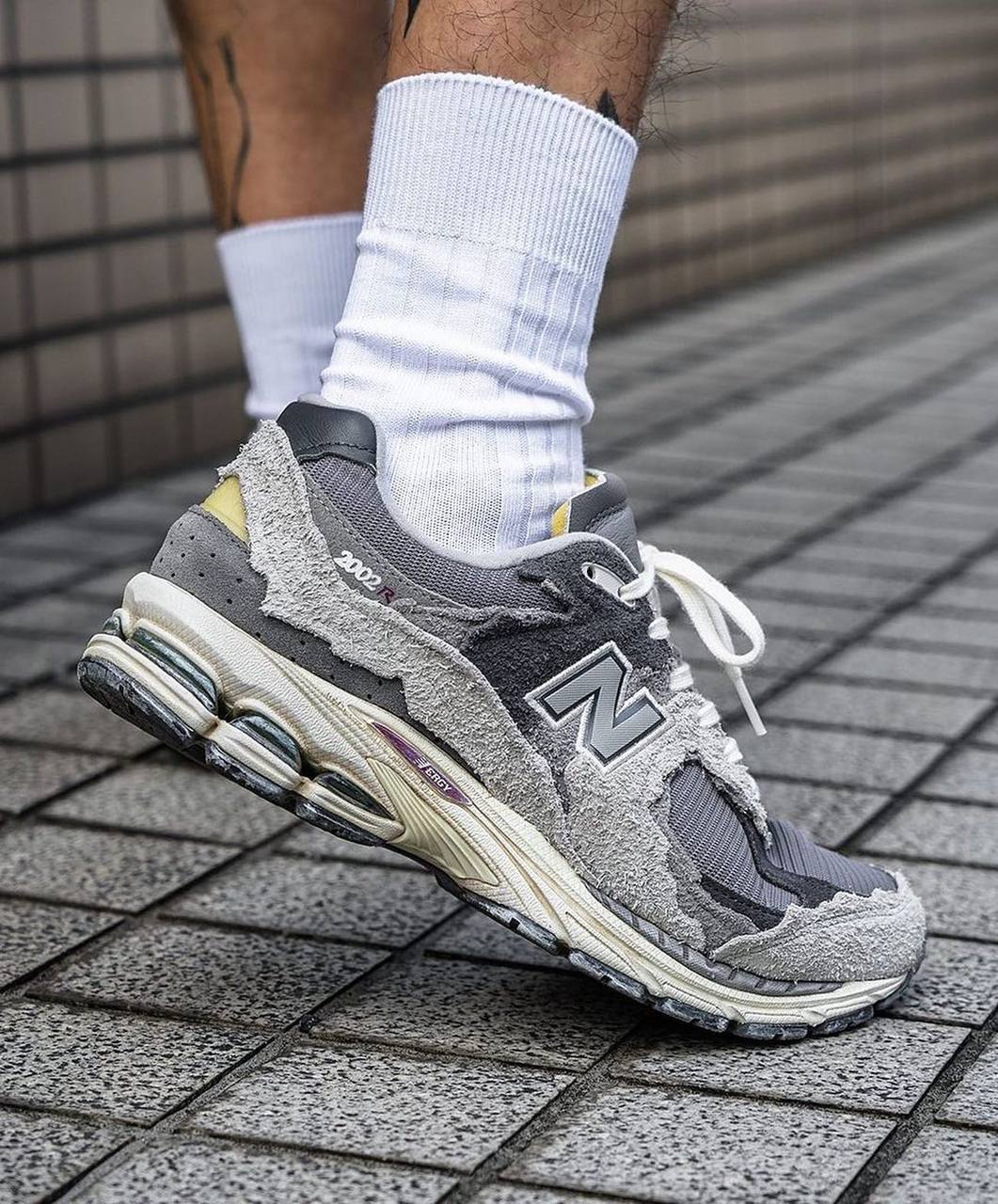 NEW BALANCE 2002R Protection Pack Rain Cloud
36-45 AVAILABLE 
220 dhs✅

Zain242
♥️♥️♥️